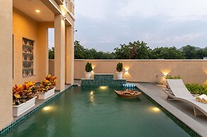 Downtown The Hills Collective