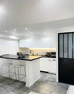 Beautiful Apartment Close to the Galeries Lafayette