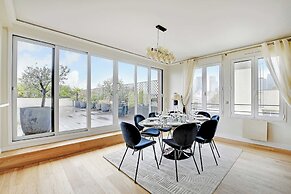 Stunning Apartment - 3br/6p - La Dafense