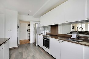 Stunning Apartment - 3br/6p - La Dafense
