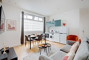 Apartment in Bastille With 1 Room