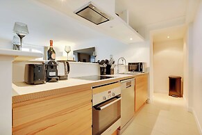 Elegant Apartment - 2bd/6p - Avenue Montaigne