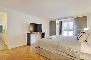 Elegant Apartment - 2bd/6p - Avenue Montaigne