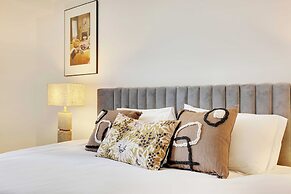 Elegant Apartment - 2bd/6p - Avenue Montaigne