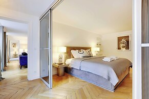 Elegant Apartment - 2bd/6p - Avenue Montaigne