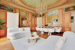 Exceptional Property - 4br/12p - Parc Monceau
