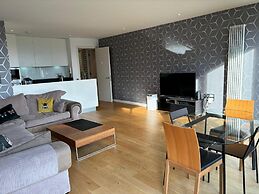 Stunning Park View Quartermile Apartment Close Proximity to Castle & U