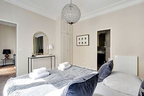 Charming Apartment - 1br/4p - Place Victor Hugo