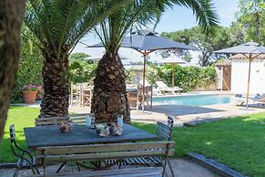 Magnificent House With Swimming Pool - 5br/10p - Gassin