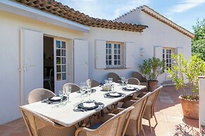 Magnificent House With Swimming Pool - 5br/10p - Gassin