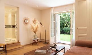 Magnificent House With Swimming Pool - 5br/10p - Gassin