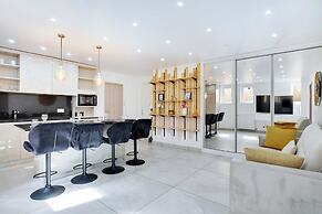 Appartement in the Heart of Paris Canal de L'ourq/crimee