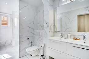 Appartement in the Heart of Paris Canal de L'ourq/crimee