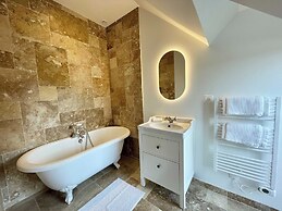 Maison Castel - A Haven of Peace Near Deauville