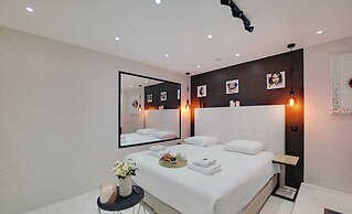 Intimate Flat w/ A/C & Jacuzzi - 2br/6p Montmartre