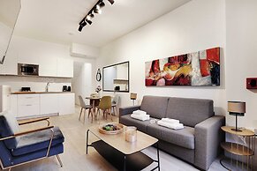 Intimate Flat w/ A/C & Jacuzzi - 2br/6p Montmartre