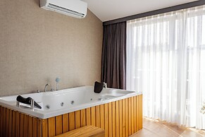 ATM Suite Hotel
