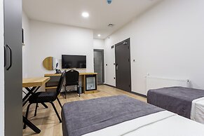 ATM Suite Hotel