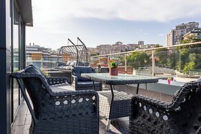 ATM Suite Hotel