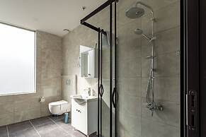 ATM Suite Hotel