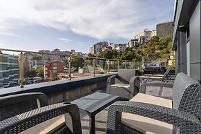 ATM Suite Hotel