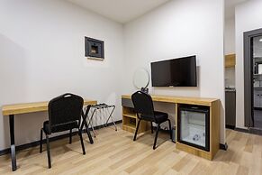 ATM Suite Hotel