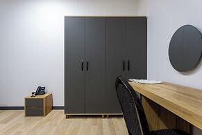 ATM Suite Hotel