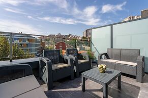 ATM Suite Hotel