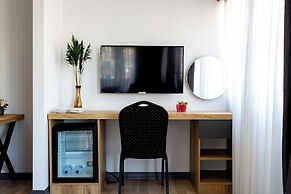 ATM Suite Hotel