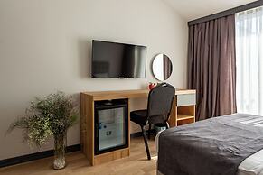 ATM Suite Hotel