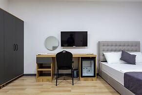 ATM Suite Hotel