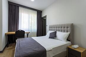 ATM Suite Hotel