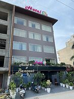 Hotel 91 Huda City Centre