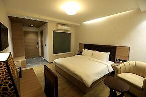Hotel 91 Huda City Centre