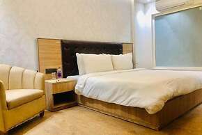 Hotel 91 Huda City Centre