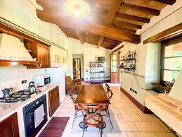 Spoleto Poolside - Sleeps 24