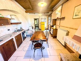 Spoleto Poolside - Sleeps 24