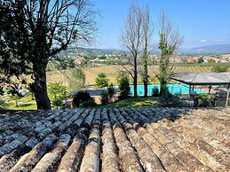 Spoleto Poolside - Sleeps 24