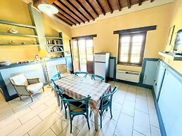 Spoleto Poolside - Sleeps 24