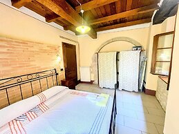 Spoleto Poolside - Sleeps 24