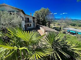 Spoleto Poolside - Sleeps 24