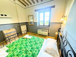 Spoleto Poolside - Sleeps 24