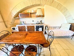 Spoleto Poolside - Sleeps 24