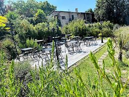 Spoleto Poolside - Sleeps 24