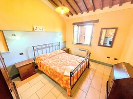 Spoleto Poolside - Sleeps 24