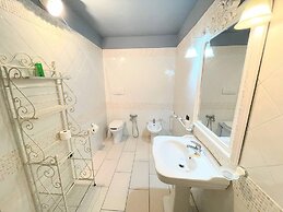 Spoleto Poolside - Sleeps 24