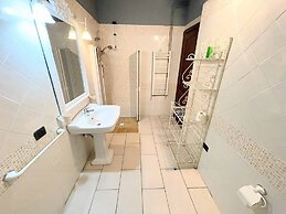 Spoleto Poolside - Sleeps 24