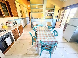 Spoleto Poolside - Sleeps 24