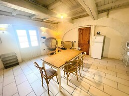 Spoleto Poolside - Sleeps 24