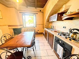 Spoleto Poolside - Sleeps 24